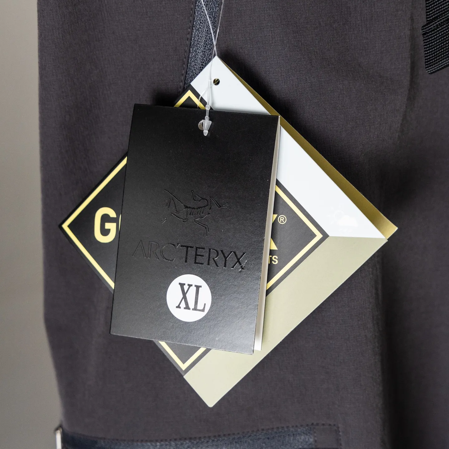 ( Quality )System-A （ ） 、 。 ，Breathable ， 。 Fortius 2.0 ， Wear-Resistant。 ， ，
